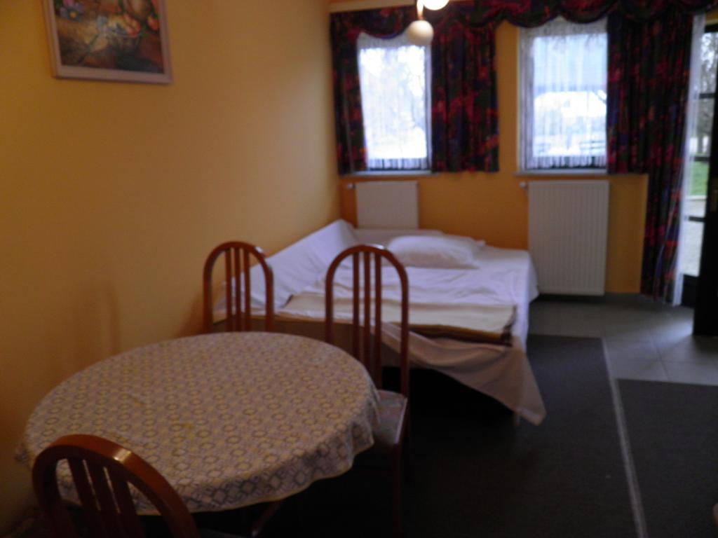 Pri Storklji Otel Moravske-Toplice Oda fotoğraf